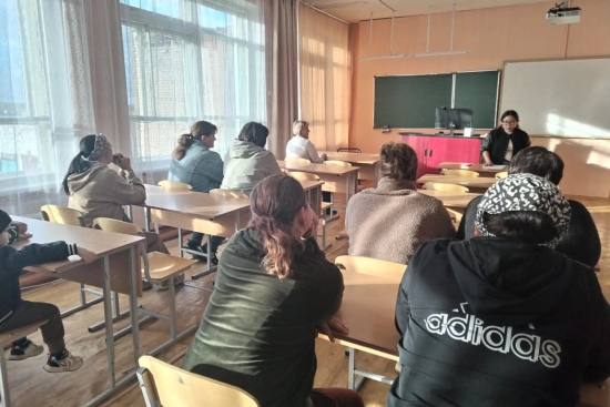 Встречи с родителями учащихся с привлечением психологов  в рамках Центров педагогической поддержки родителей. В соответствии с планом ко Дню семьи.